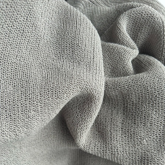 Eileen Fisher Gray Knit Light Sweater M - Picture 5 of 5